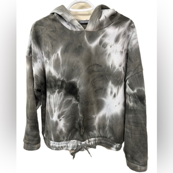 Suzy Shier Tie-Dye Hoodie Sweatshirt – Women’s Pullover Casual Top - Picture 1 of 3